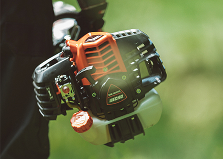 Choosing the Right Trimmer: A Guide for Spring Lawn Care